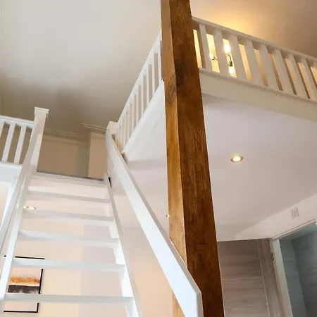 Zee Homes W6 London Exterior photo